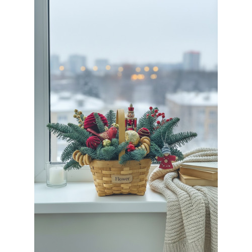 Новогодняя композиция "Новогодняя корзина с баранками"