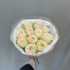 Букет из 11 пионовидных роз Уайт О'Хара с огромными бутонами